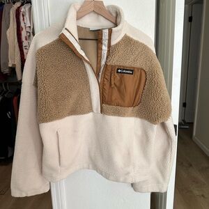 Columbia Fleece Pullover in Cream and Tan
